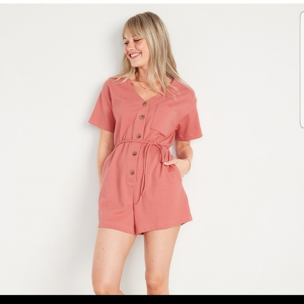 New with tags Old Navy Romper. The beautiful color is sugar poppy.